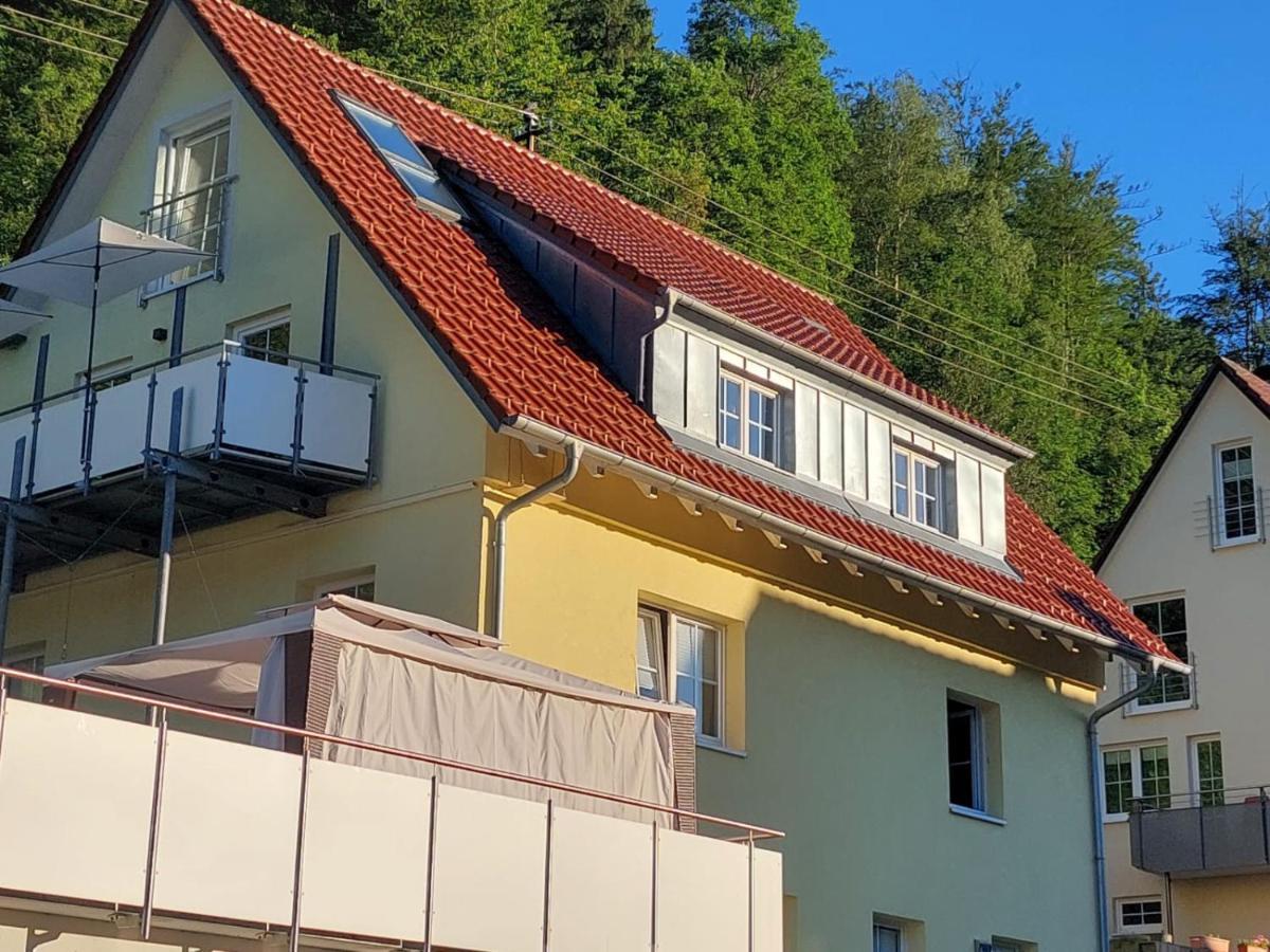 Apartement Am Waldrand Bad Wildbad Exterior photo