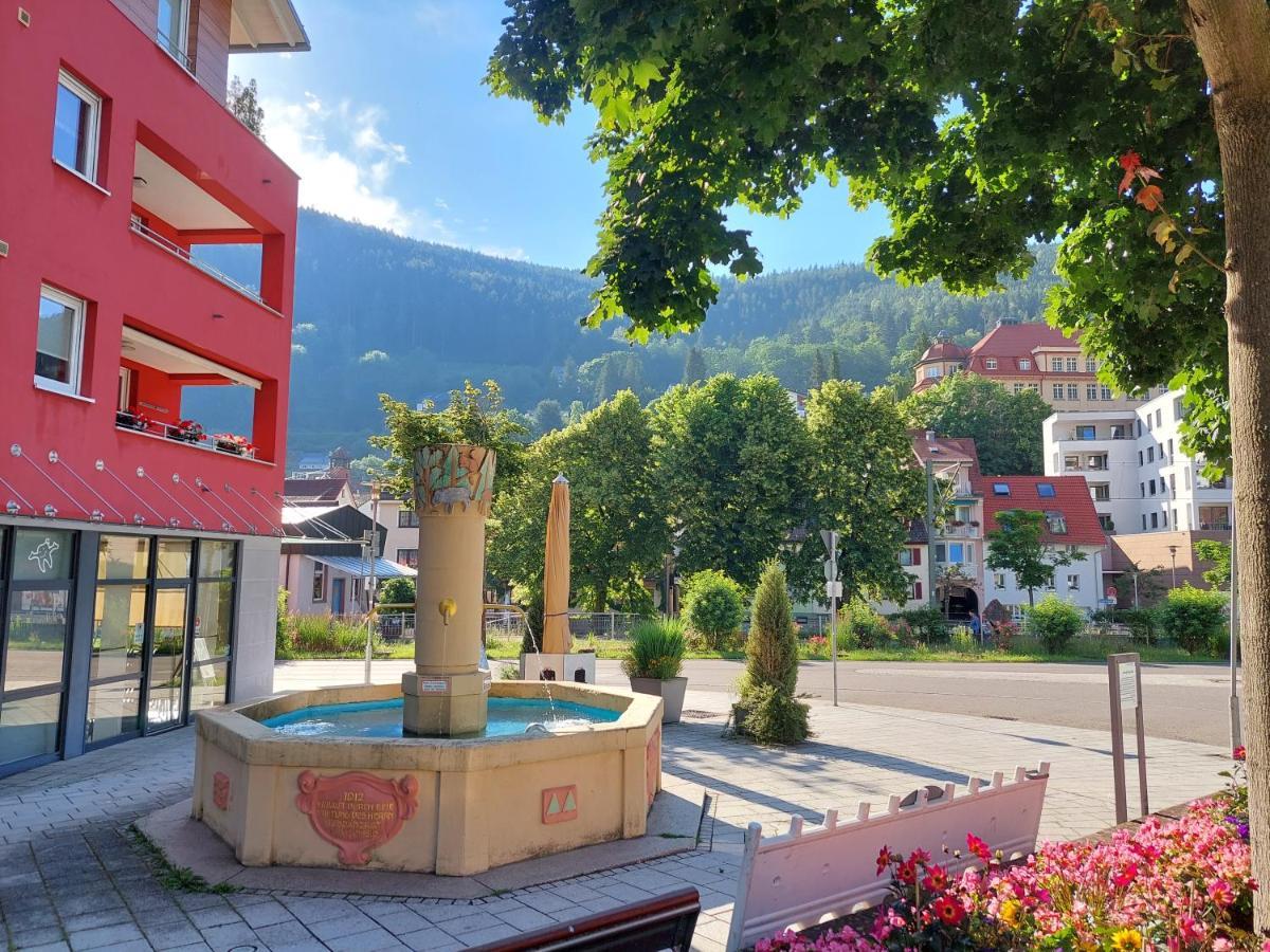 Apartement Am Waldrand Bad Wildbad Exterior photo